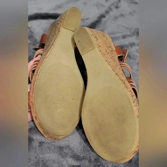 Size 9.5, Mossimo Supply Co Cork Strap Platform Wedge Brown Sandals Heels - Picture 8 of 9